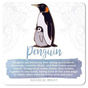 Penguin with Chick‎ Enamel Pin - Gold Plated Nature Jewelry - Winter Brooch